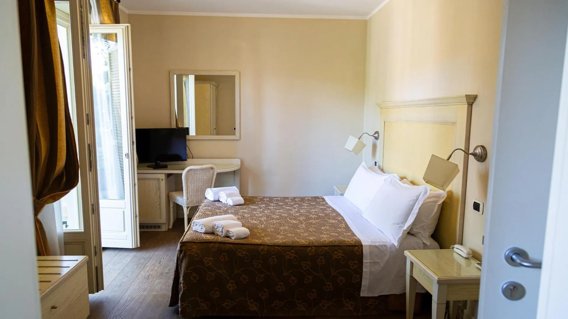 ***  Hotel Villa Tiziana Marina di Pietrasanta Italy